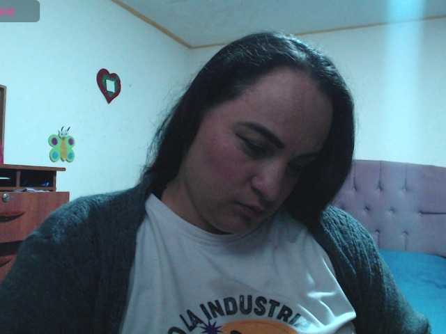miaabrownn2 live cam on BongaCams
