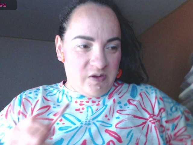 miaabrownn2 live cam on BongaCams