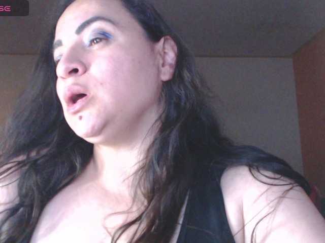 miaabrownn2 live cam on BongaCams