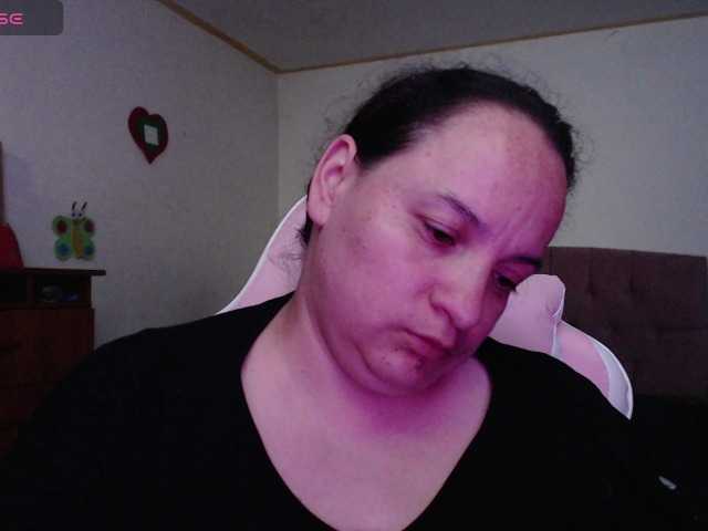 miaabrownn2 live cam on BongaCams
