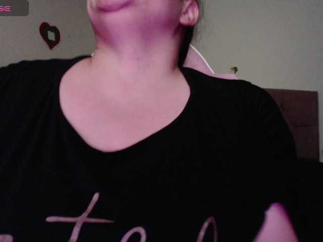 miaabrownn2 live cam on BongaCams