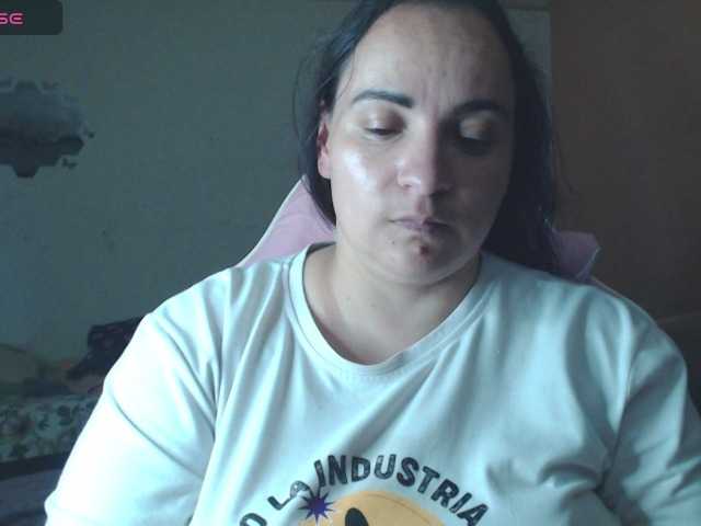 miaabrownn2 live cam preview
