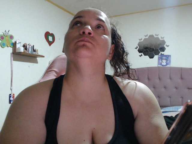 miaabrownn2