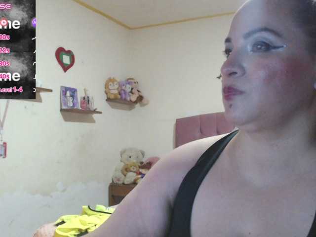 miaabrownn2