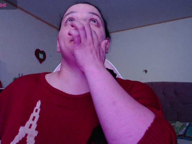 miaabrownn2 live cam on BongaCams