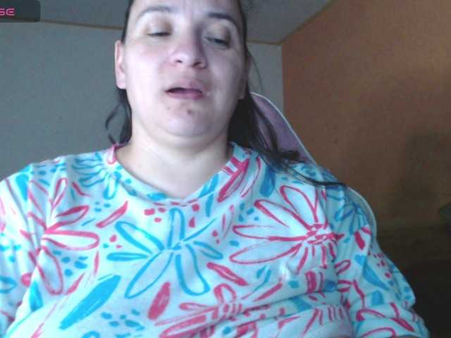 miaabrownn2 live cam preview