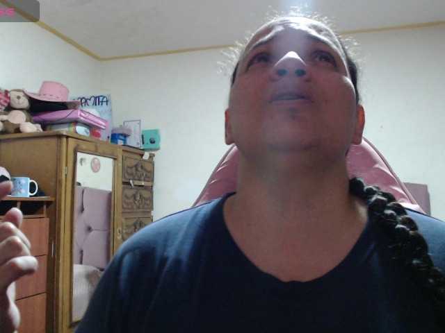 miaabrownn2 live cam on BongaCams