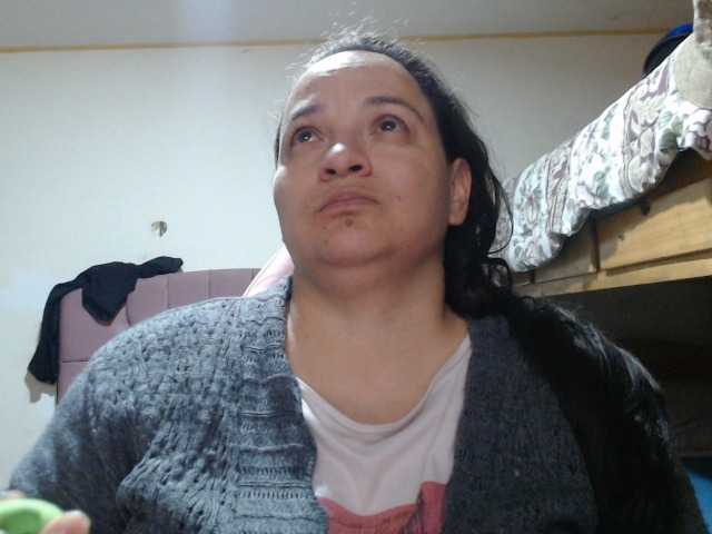 miaabrownn2 live cam on BongaCams