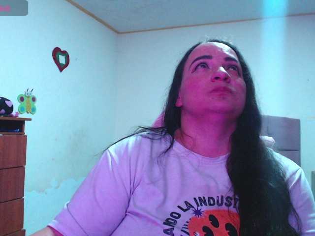 miaabrownn2 live webcam show