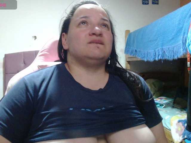 miaabrownn2 webcam bongacams model stream image