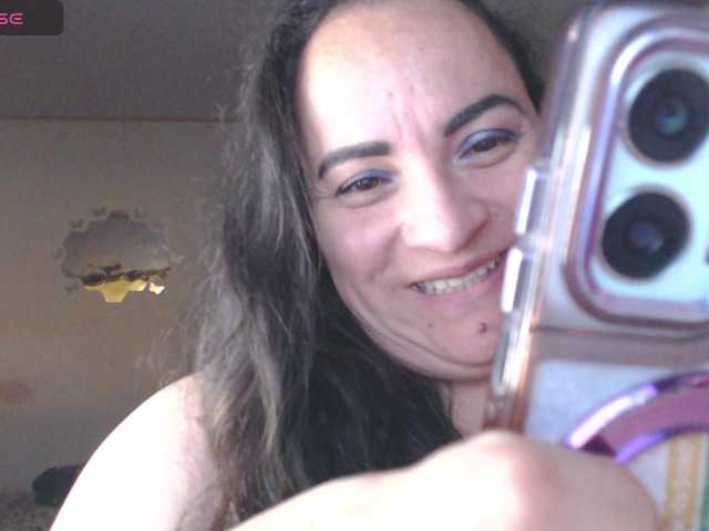 miaabrownn2 live cam on BongaCams
