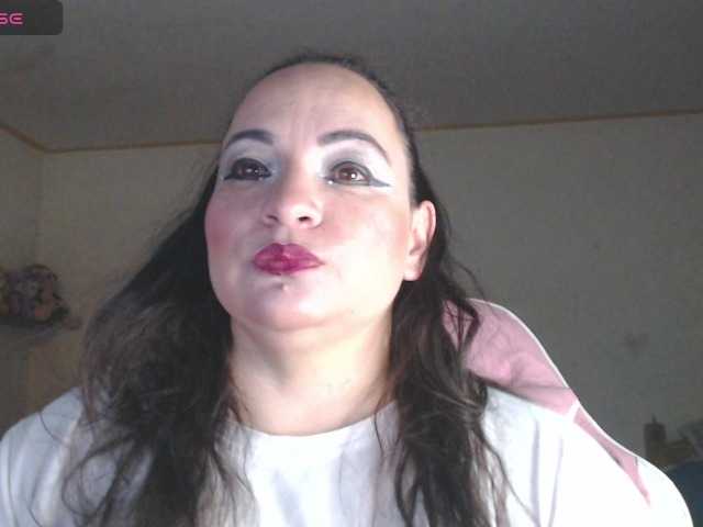 miaabrownn2