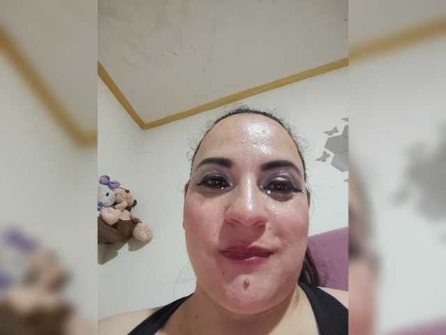 miaabrownn2 live cam on BongaCams