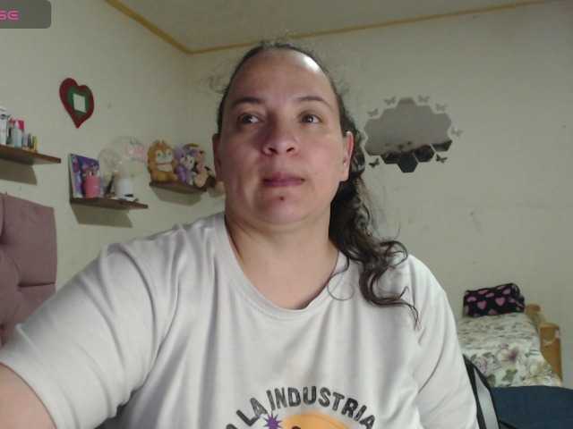 miaabrownn2 live cam on BongaCams