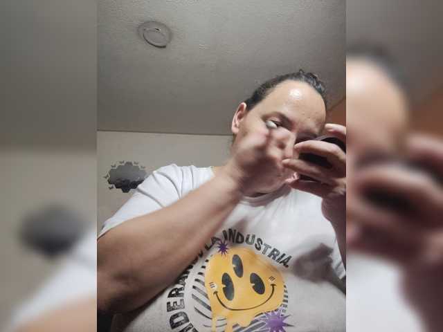 miaabrownn2 live cam preview
