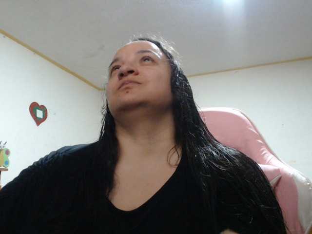 miaabrownn2 live cam on BongaCams