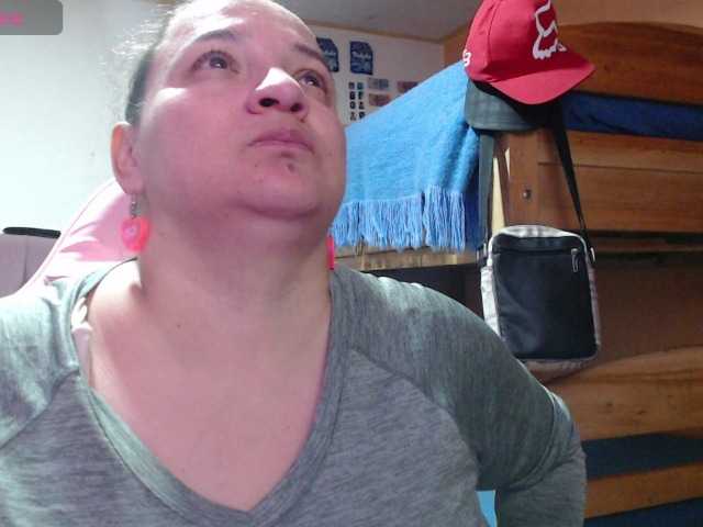 miaabrownn2's BongaCams show and profile