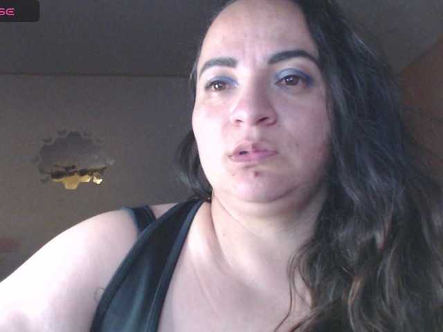 miaabrownn2 live cam on BongaCams