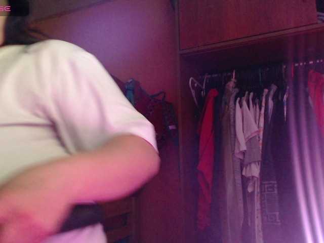 miaabrownn2's BongaCams show and profile