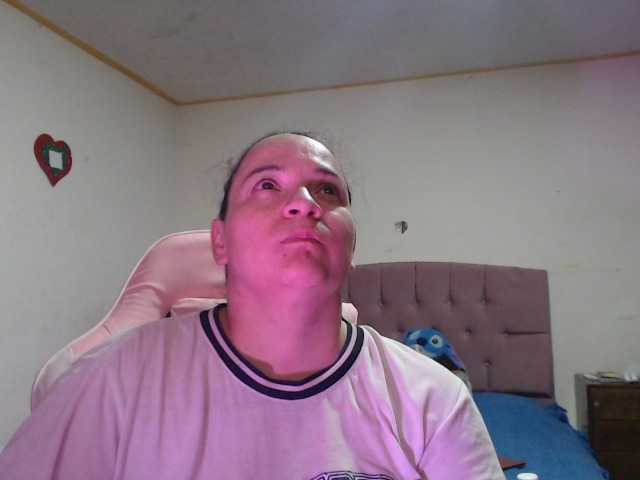 miaabrownn2 live webcam show