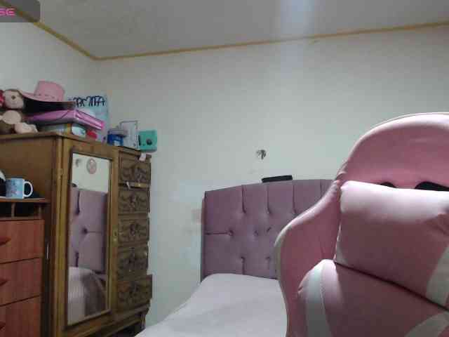 miaabrownn2 webcam