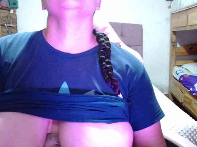 miaabrownn2 webcam