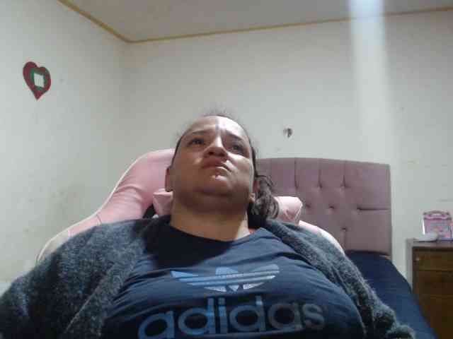 miaabrownn2 webcam