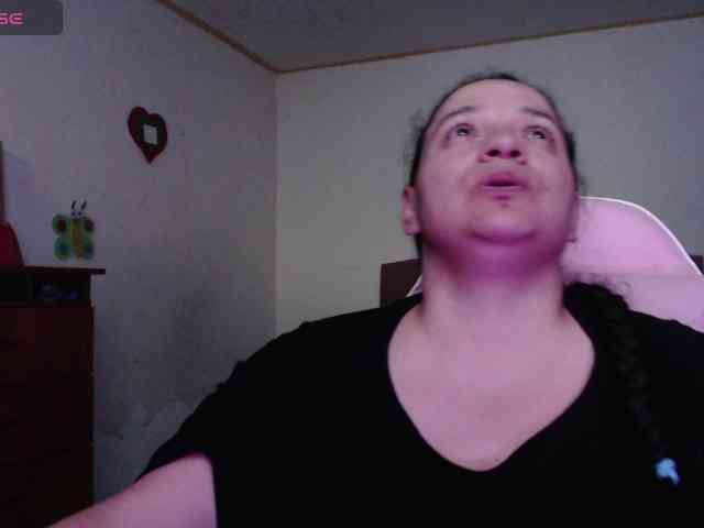 miaabrownn2 webcam