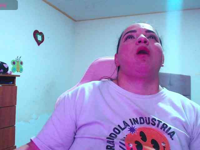miaabrownn2 webcam