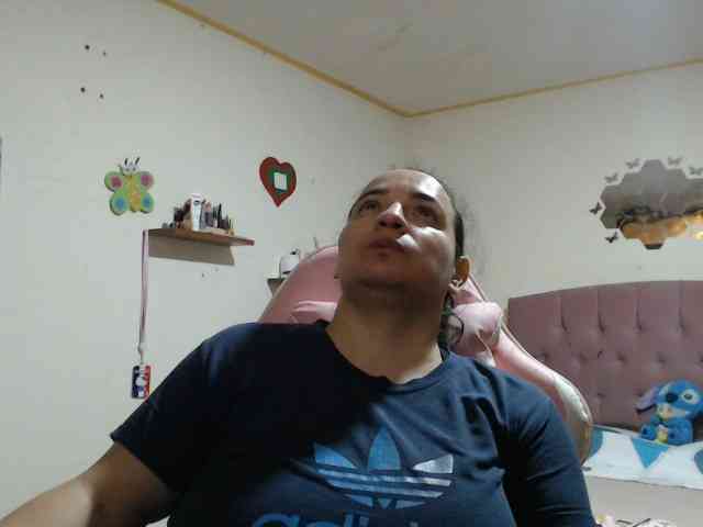miaabrownn2 webcam