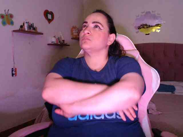 miaabrownn2 webcam