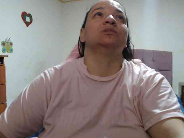 miaabrownn2 webcam