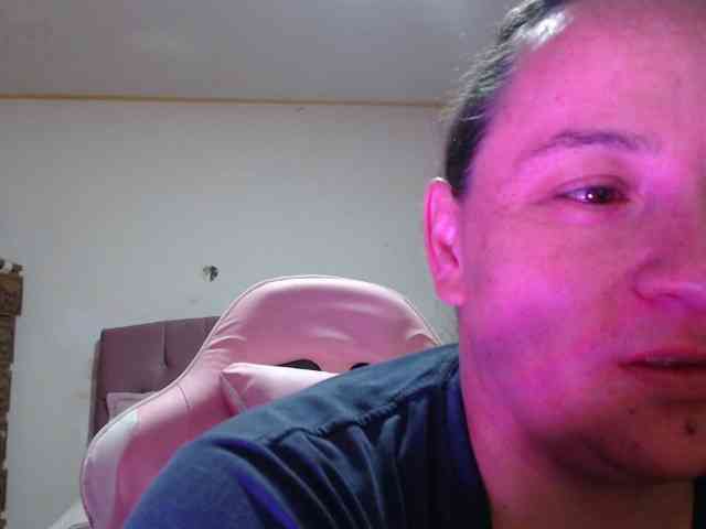 miaabrownn2 webcam
