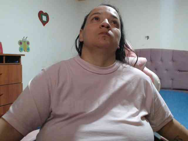 miaabrownn2 webcam