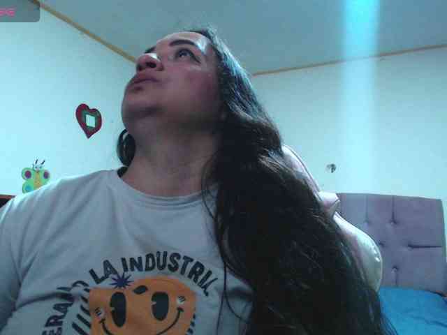 miaabrownn2 webcam
