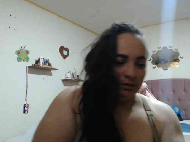 miaabrownn2 webcam