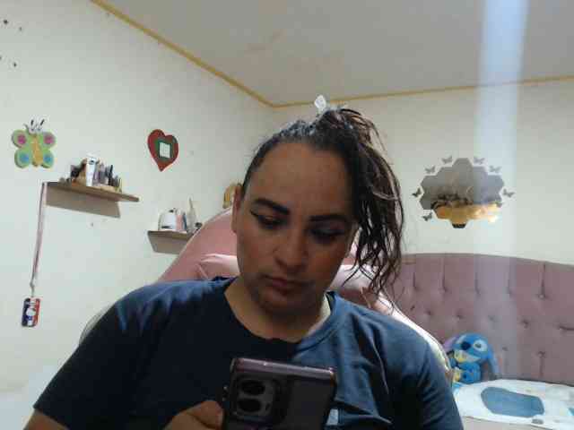 miaabrownn2 webcam