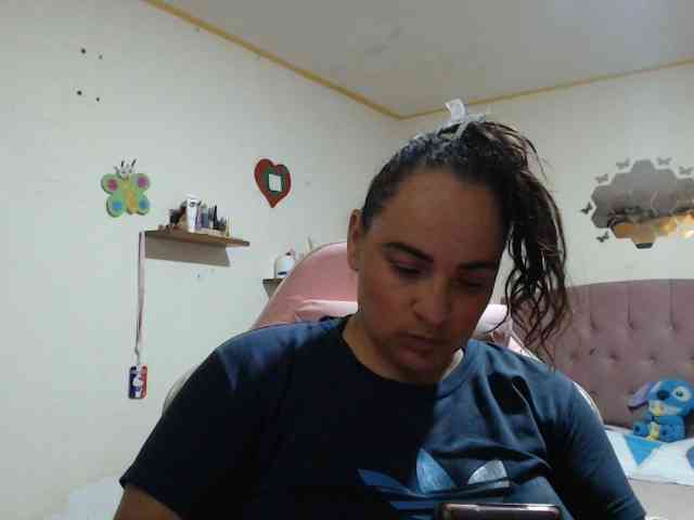 miaabrownn2 webcam