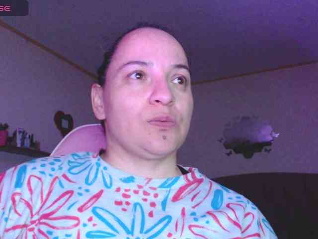 miaabrownn2 webcam