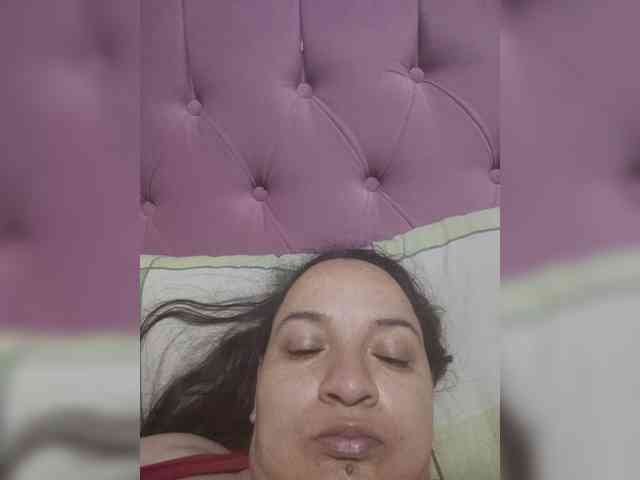 miaabrownn2 webcam