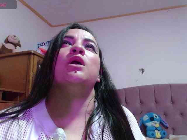 miaabrownn2 webcam