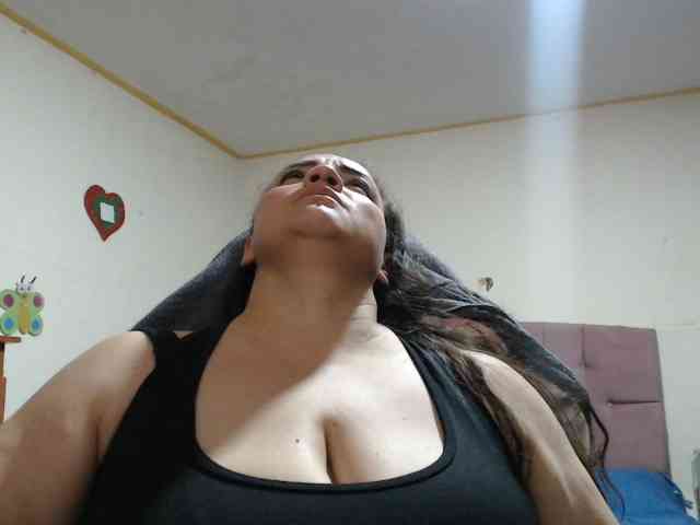 miaabrownn2 webcam