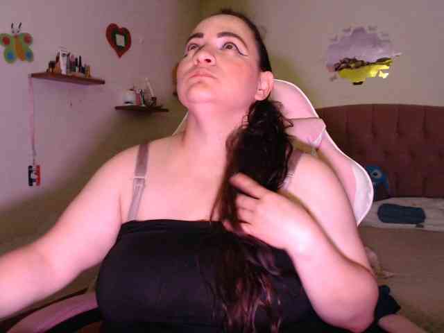 miaabrownn2 webcam