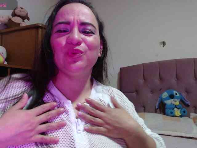 miaabrownn2 webcam