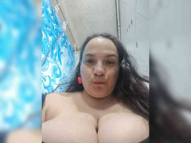 miaabrownn2 webcam
