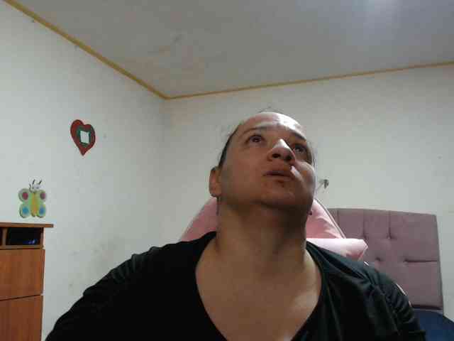 miaabrownn2 webcam