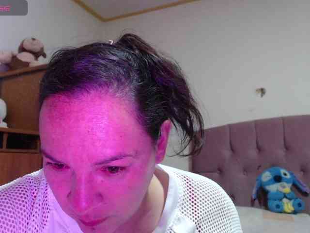 miaabrownn2 webcam