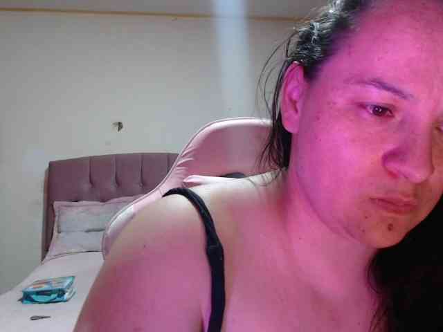 miaabrownn2 webcam