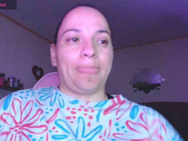 miaabrownn2 webcam