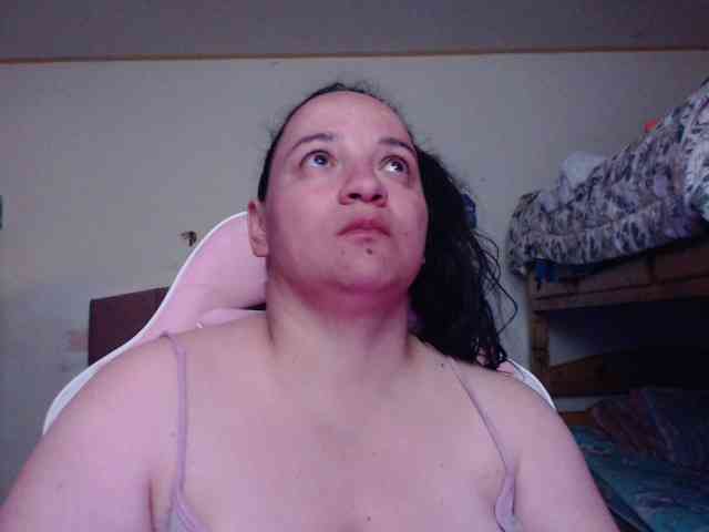 miaabrownn2 webcam